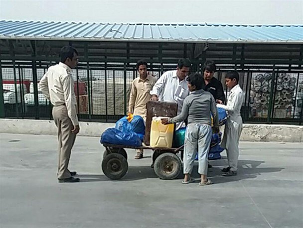 میلک بازارچه ای برای ثروتمندان/سهم اندک مرزنشینان از مرز قطع شد