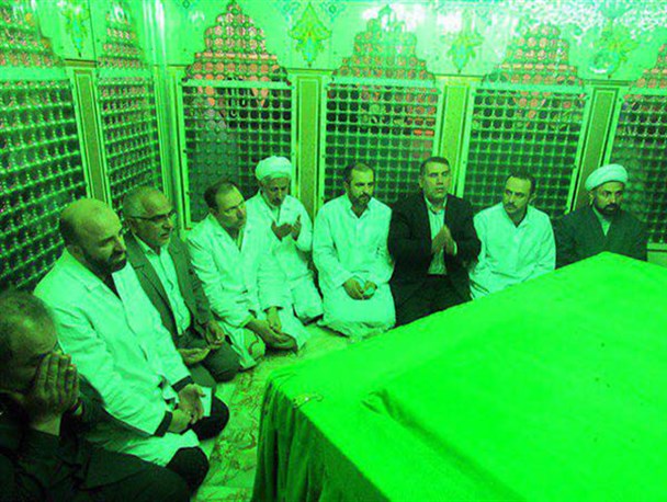 غبارروبی آستان مقدس امامزاده عبدالله گرگان + تصاویر