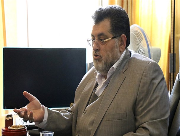 مسئولان ما نمی‌توانند بگویند ما متولی شعر در کشور هستیم