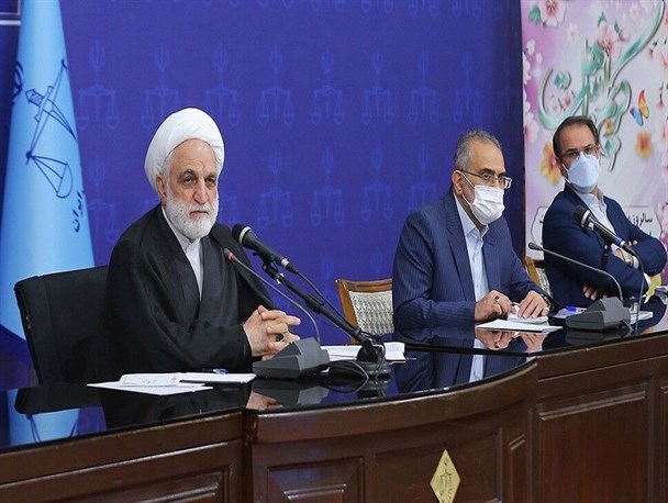 راهکارهای ارائه شده محسنی‌اژه‌ای به دستگاه‌های حاکمیتی جهت پیشبرد امر قضازدایی