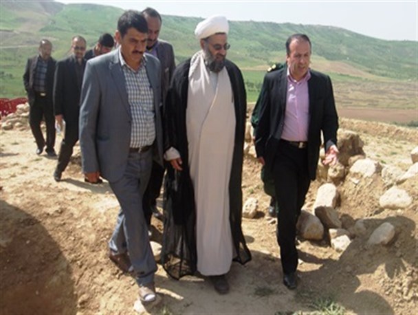 مشکلات روستای بهشت آباد باحضور مسئولین شهرستانی بررسی شد