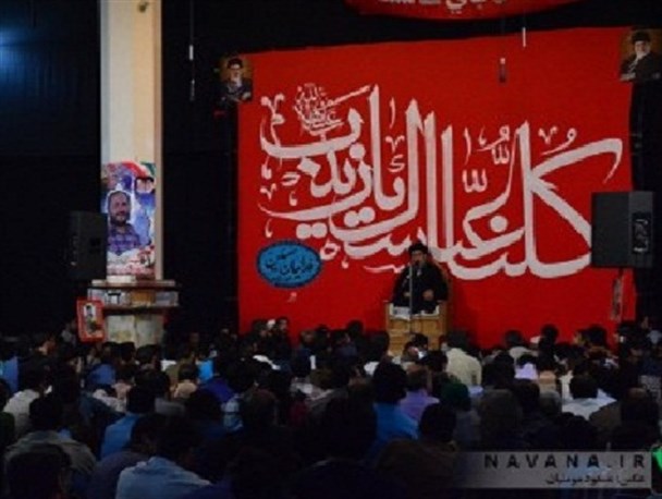 همایش مدافعان حرم در آستان مقدس زینبیه اصفهان برگزار شد