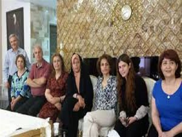 هر دم از این باغ بری می رسد...
