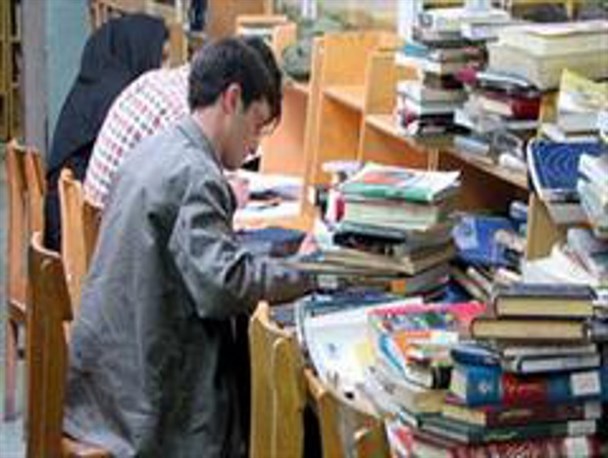 دغدغه کتابخوانی را در بین مردم و مسئولان بشرویه ایجاد کنید