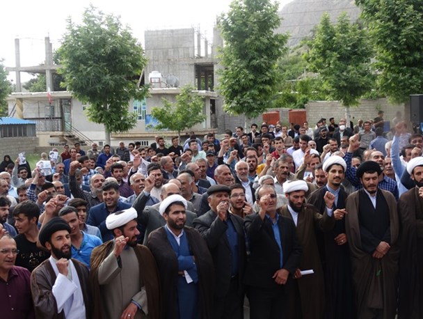 تجمع با شکوه حامیان دکتر رئیسی در مرکز شهرستان دنا+تصاویر