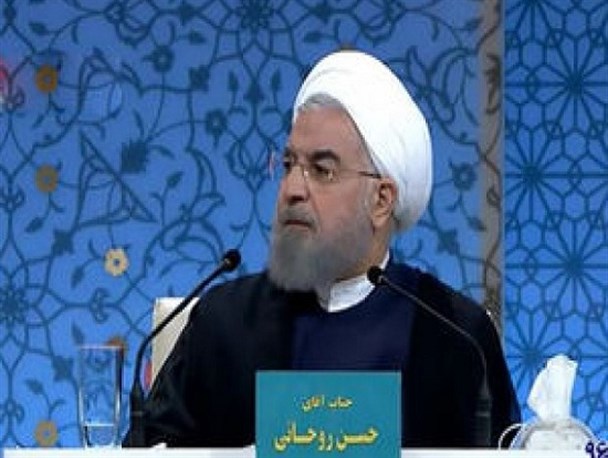 روحانی سال ۹۲: راه بهشت را با شلاق به مردم نشان ندهید/ روحانی سال ۸۱: به دژبان گفتم که بی‌حجاب‌ها را راه ندهد!