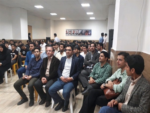 اکران دانشجویی به وقت شام در دانشگاه آزاد اسلامی کردکوی+تصاویر