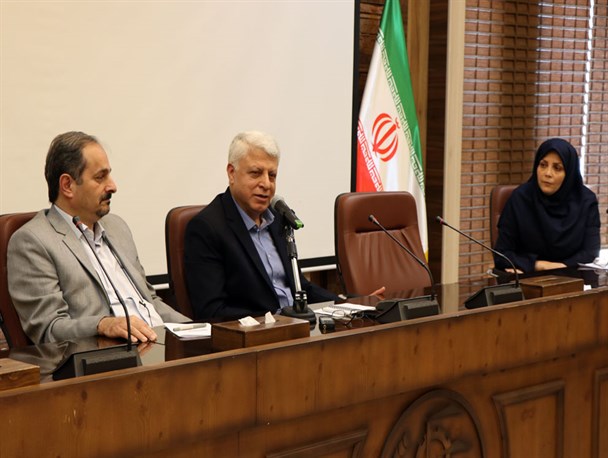 توسعه‌مداری به سبک سازمان مدیریت و برنامه گیلان!/ از "اعلیحضرت" خطاب کردن رضاخان تا شکست جمهوری اسلامی در تصورات "فیاض زاهد"+صوت