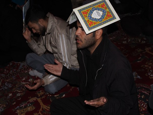 طنین نوای «بک یا الله» در سومین شب از لیالی قدر در رشتخوار