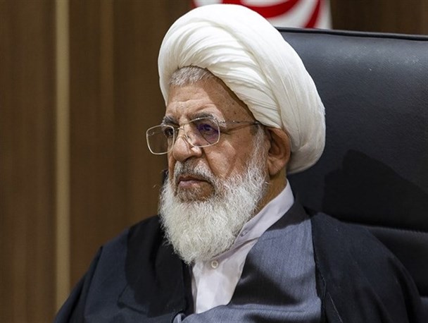 جوانان امیدهای آینده انقلاب هستند/ پرهیز از الگوگیری از افراد بی هویت