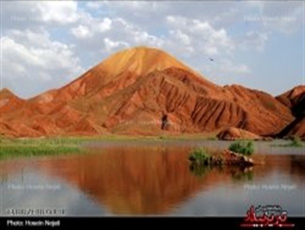 قدرت خدا در رنگ آمیزی طبیعت اطراف اهر