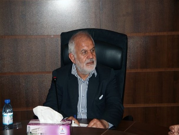 دولت همه امور کشور را به مذاکرات هسته ای گره زده است/چرا دولت یارانه ثروتمندان را قطع نمی کند؟