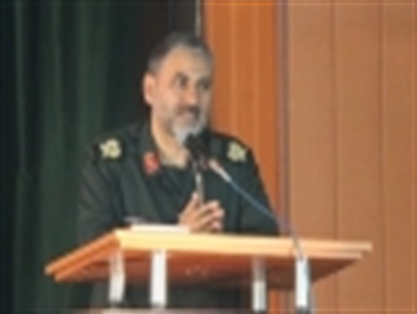 جمهوری اسلامی هرچه دارد به برکت مقابله با استکبار جهانی است/بسیج، می تواند هر تهدیدی را قاطعانه پاسخ دهد