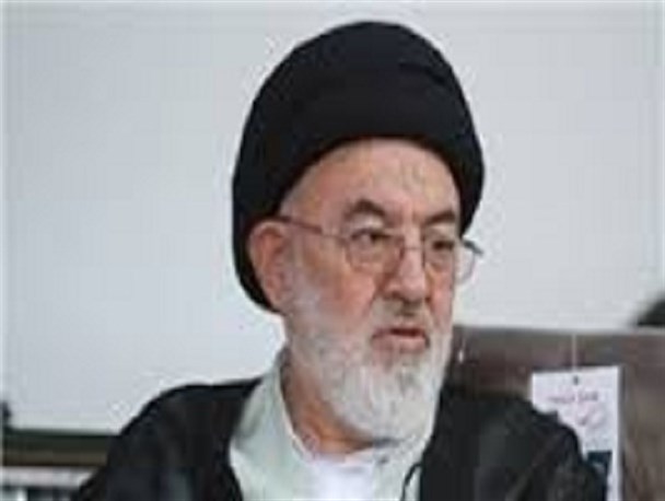 وظیفه مذاکره‌کنندگان رفع تحریم بود نه ایجاد رابطه با آمریکا