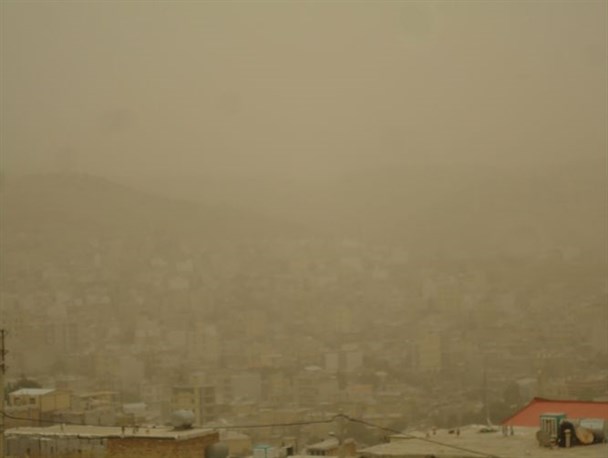 نفس گرفته شهرستان جوانرود زیر سایه گرد و غبار
