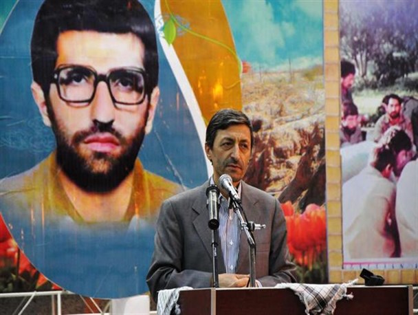گسترش انقلاب اسلامی در جهان را مدیون شهدا هستیم/پاسداران اجازه تحرک از دشمن را گرفته اند/نقص های ما قصور عدم اطاعت از فرامین رهبر معظم انقلاب است