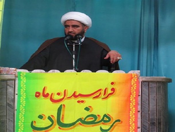 برای مهار آتش سوزی پلدختر نیازمند تجهیزات است/مسئولان فرمایشات رهبر انقلاب نصب العین قرار دهند