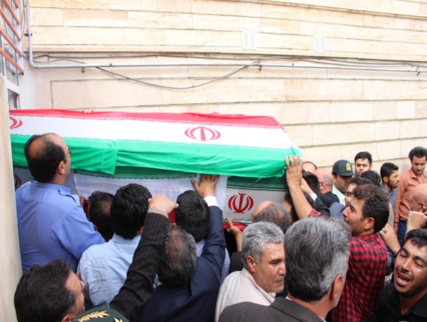بازگشت پیکر مطهر شهید والامقام حاج صمد بوستانی به شاهیندژ/تصاویر
