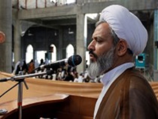 فراگیری علوم اسلامی بر همه لازم است/ دشمن اجناس قاچاق را آلوده بیولوژیکی کرده است