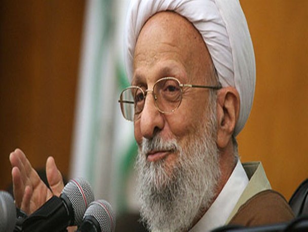 تحریف سخنان آیت الله مصباح برای مخالفت با ولی فقیه