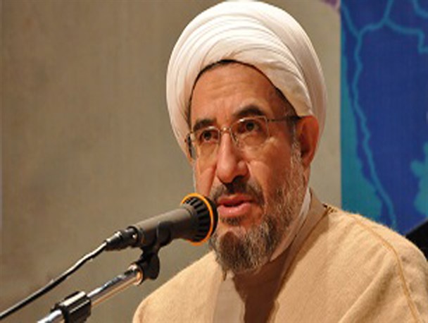 اهل سنت و کردها همواره عامل وحدت در کشور بوده‌اند/جلوگیری از تفرقه با حضور پرشور در راهپیمایی روز قدس