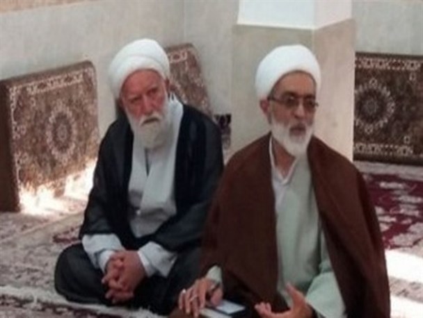 بصیرت افزایی در جامعه از انحراف جوانان جلوگیری می کند