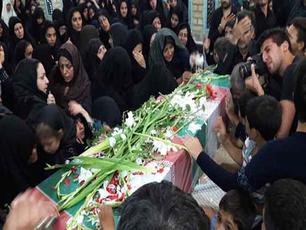 برگزاری پرشور آیین لیالی قدر در شهر قیام 15 خرداد / حضور پیکر شهدای گمنام در مساجد و هیئات ورامین + گزارش تصویری