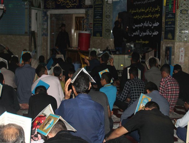 مراسم احیاء شب بیست و سوم ماه رمضان در جوار شهدای گمنام برازجان+تصاویر