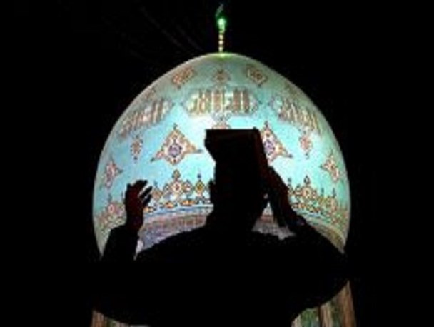 شب قدر شب توجه به امام زمان است