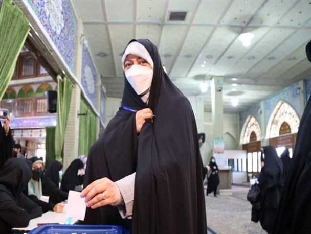 حضور پرشور در انتخابات تنها راه بهبود شرایط کنونی است