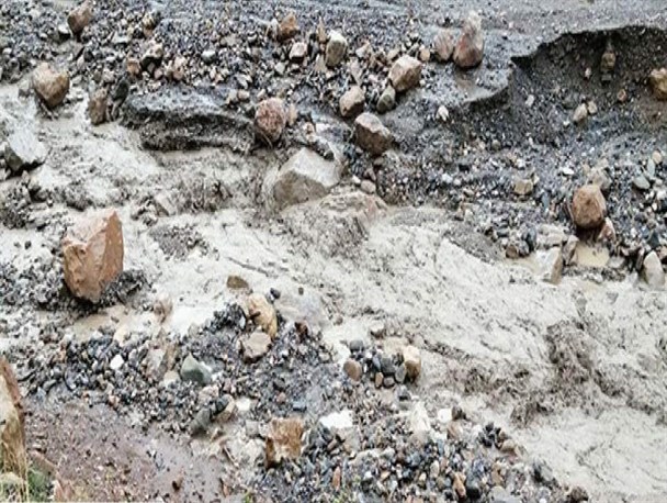 تخریب چندباره مسیر روستای «بَندِبُن» هزار جریب نکا و انتقاد ساکنان از کم‌توجهی مسئولان