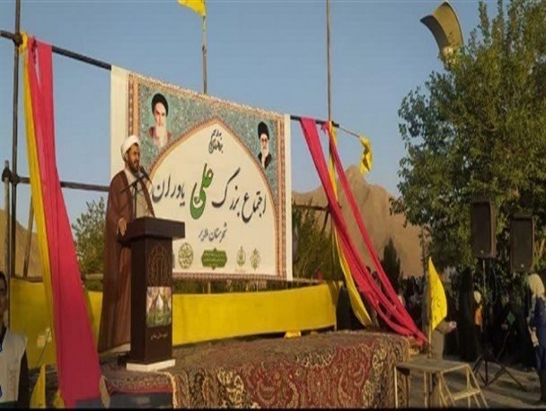 امروز دشمن در تلاش برای کم رنگ کردن جایگاه غدیر است