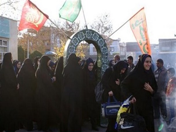 کاروان راهیان نور خوی به مناطق عملیاتی اعزام شدند