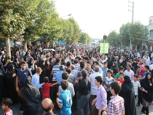 جشن مردمی زیر سایه خورشید در مسجد جامع گالیکش برگزار شد + تصویر