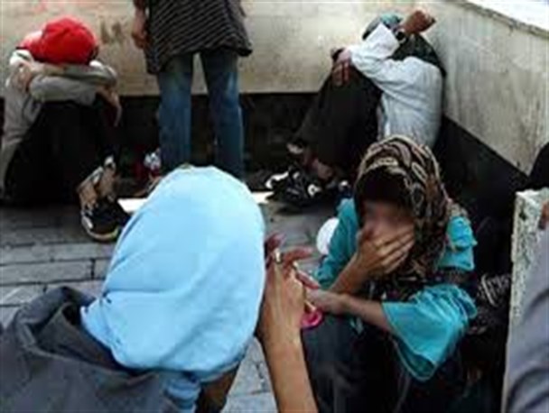 فقر عامل اصلی کارتن‌ خوابی زنان است
