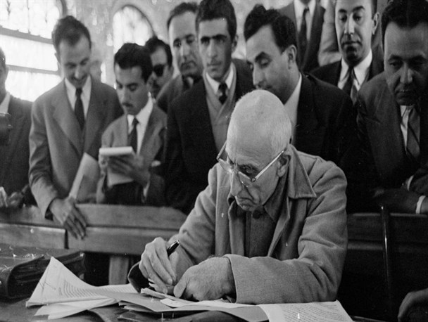 مشکل مصدق نداشتن ایدئولوژی مستقل از غرب بود/ نتیجه ملی گرایی اعتماد به دشمن است