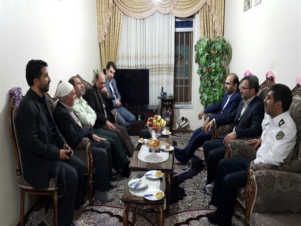 مسئولین و مدیران قوچان با آزادگان این شهرستان دیدار کردند