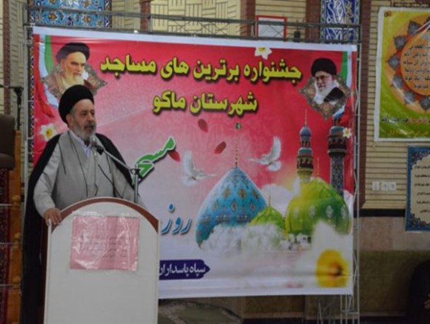برترین ها و فعالین مساجد ماکو تجلیل شدند
