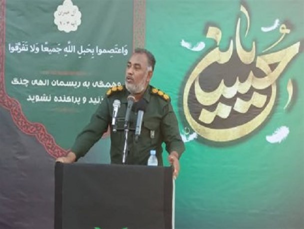 شمر ‌و‌ یزید زمانه را نباید فراموش کنیم/ با اتحاد مسلمین، آمریکا و اسرائیل هیچ غلطی نمی کنند