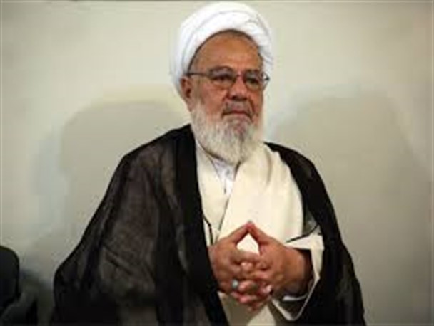 وظیفه هر طلبه ای خدمت به نظام آل محمد است