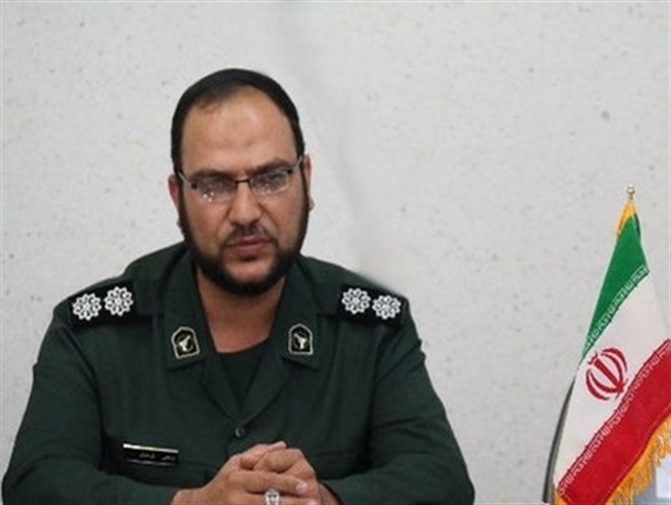 دشمن هرگز از دشمنی دست نمی‌کشد/ مسئولان نباید به دشمن چراغ سبز نشان دهند