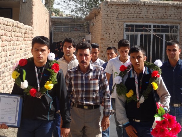 دعوت از ۲ کشتی گیر جوان چنارانی به اردوی تیم ملی + تصاویر