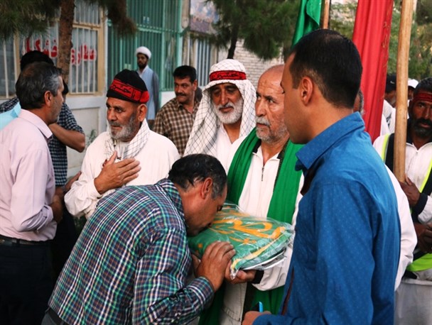 بجستان میزبان 8 مین شب کاروان پیاده کربلای معلی