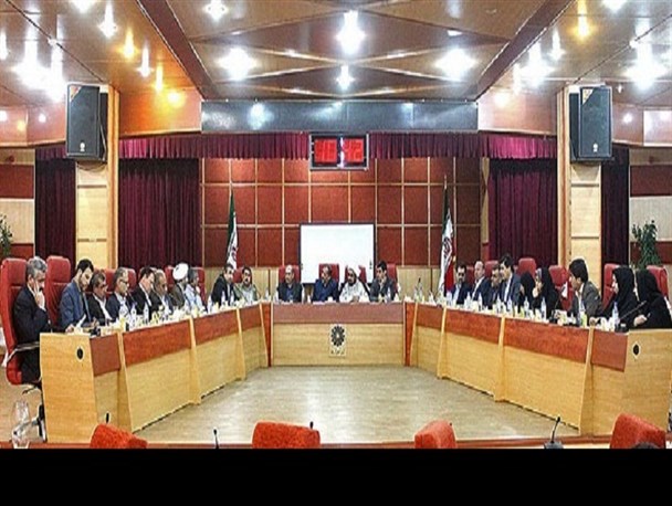 مدیریت علاسوندی با ۱۳ رأی مخالف شکست خورد