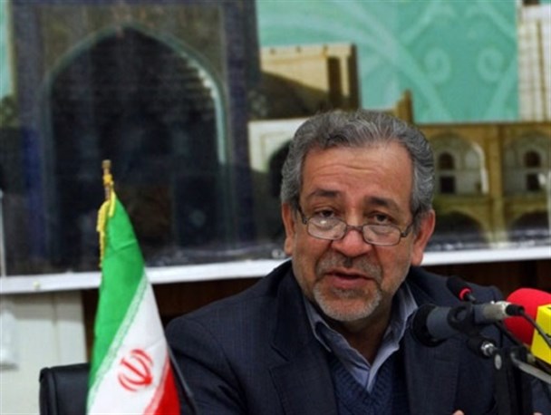 «تیرآهن بال‌پهن» و «ریل ملی» دو محصول استراتژیک برای کشور/ ذوب‌آهن اصفهان توانمند در ساخت این دو محصول راهبردی است