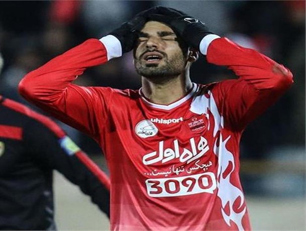 مهدی طارمی از هوادارن پرسپولیس عذرخواهی کرد/ عکس