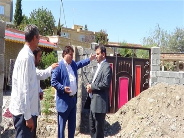 بازدید مسئولان اصلاندوز از مناطق خسارات دیده از بارش شدید باران+تصاویر