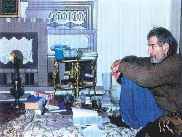 استاد شهریار زبان ترکی تبریزی را برای همیشه در تاریخ ماندگار کرد/ کسی که شعر هایش را زندگی می کرد