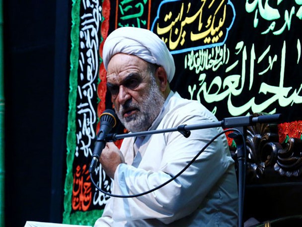 اصلاح جامعه و امت هدف اصلی قیام امام حسین(ع)است /بیداری اسلامی نتیجه قیام سیدالشهدا(ع) است