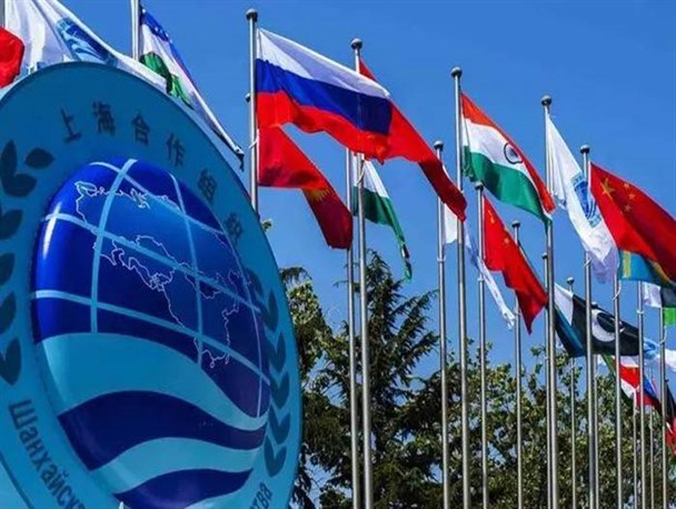 ایران با عضویت در پیمان شانگهای ورق معادلات خاورمیانه را به نفع خود برگرداند/ اضمحلال یک‌جانبه گرایی آمریکا با نهادِ جایگزین ورشو در بلوک شرق